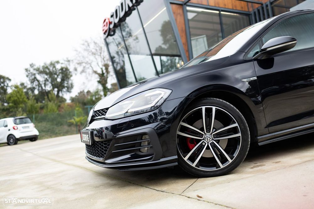 VW Golf 2.0 TDI GTD DSG - 4