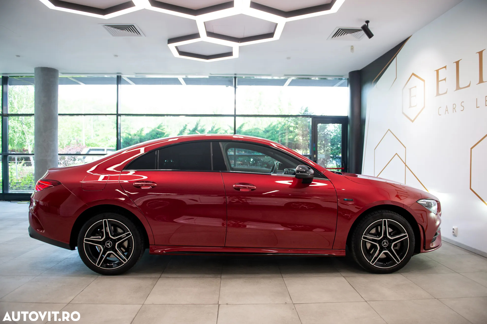 Mercedes-Benz CLA - 9