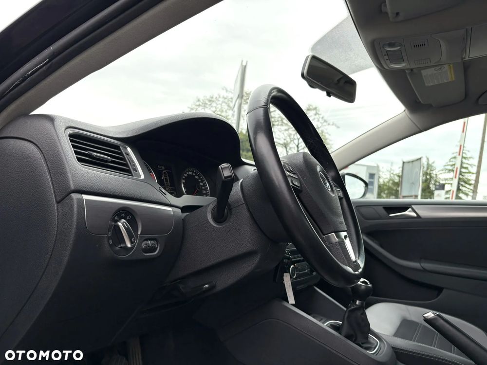 Volkswagen Jetta 1.4 TSI Highline - 10