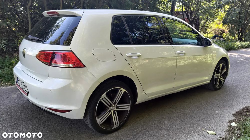 Volkswagen Golf 1.6 TDI BlueMotion Technology Cup - 13