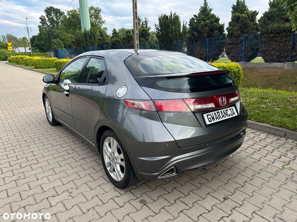 Honda Civic 1.8i-VTEC Sport - 12