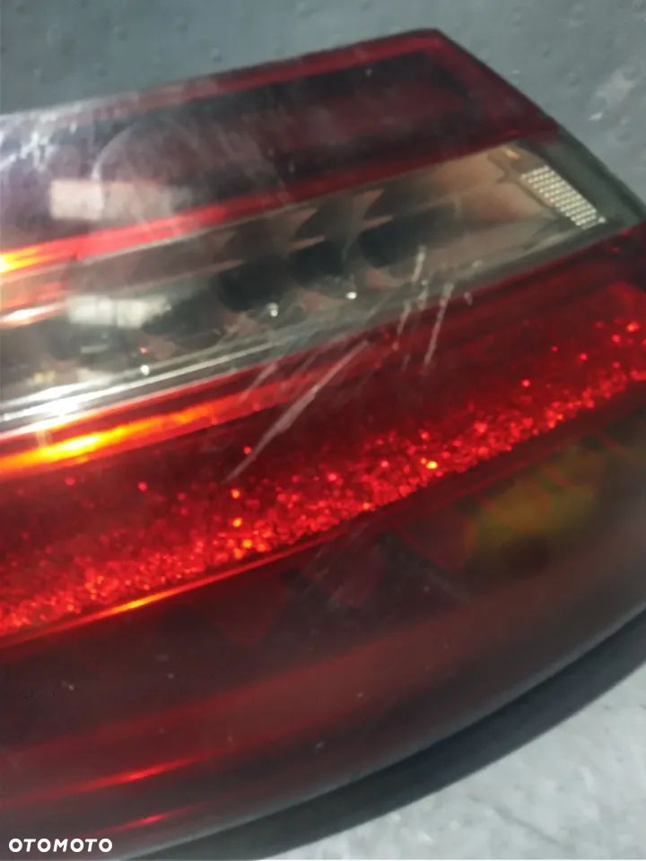 Lampa tylna lewa w238 A2389066501 - 2