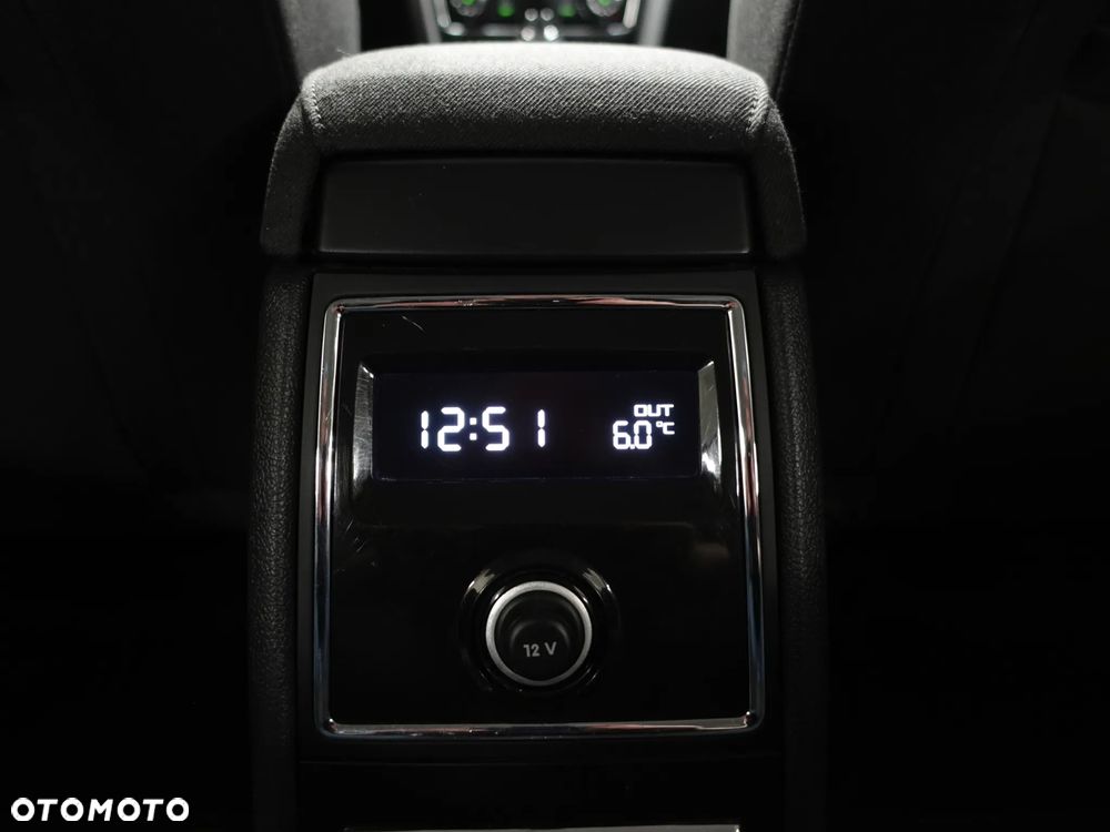 Skoda Superb 1.8 TSI Ambition - 30