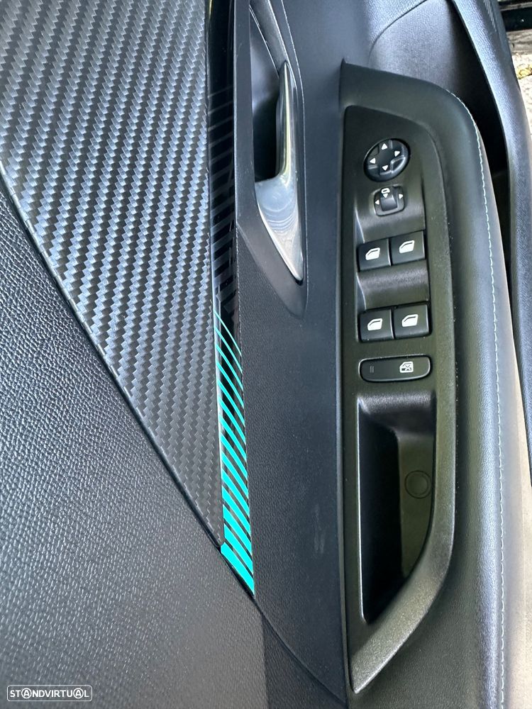 Peugeot e-208 Allure - 24