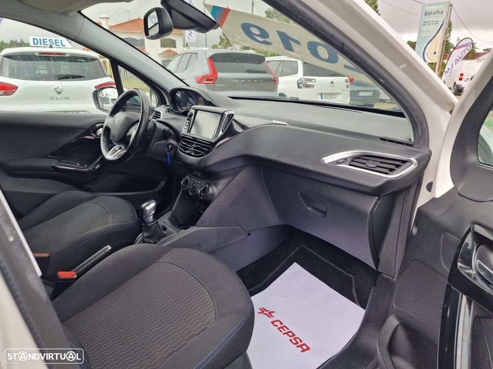 Peugeot 208 1.5 BlueHDi Signature - 7