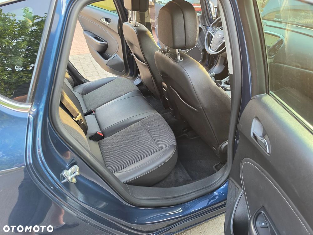 Opel Astra 1.7 CDTI Cosmo - 17