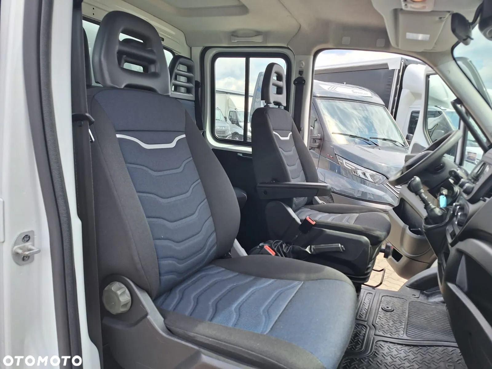 Iveco 35C16 3.0L Wywrotka Doka - 16