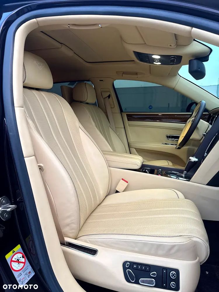 Bentley Flying Spur - 12