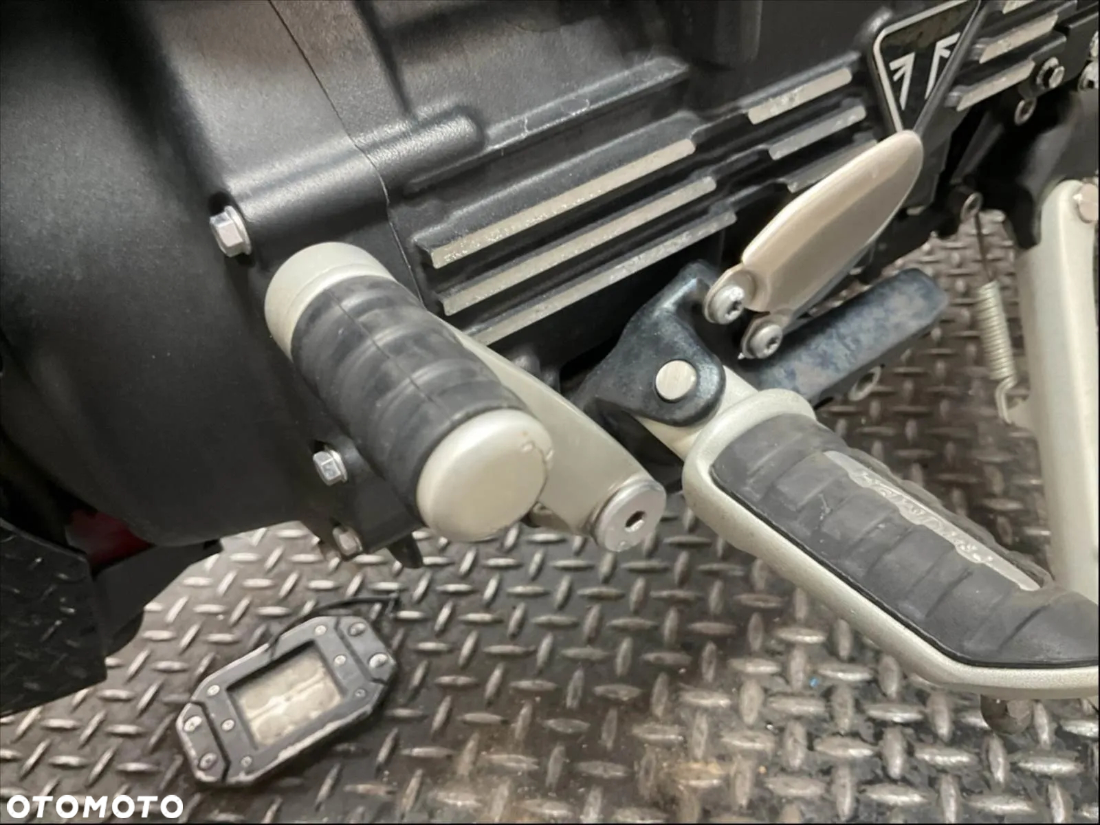 Triumph Rocket - 12