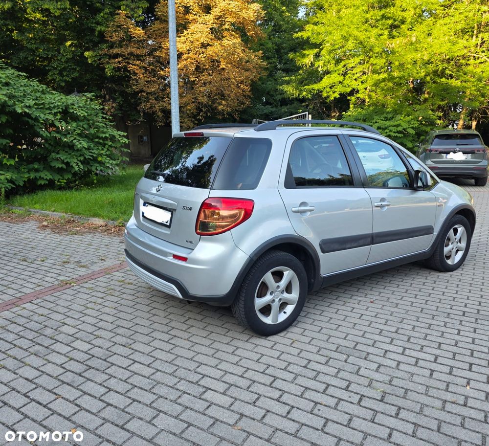 Suzuki SX4 - 4