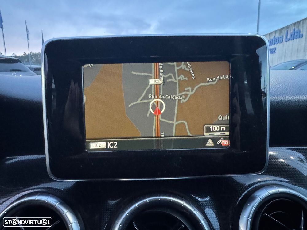 Mercedes-Benz CLA 220 d 7G-DCT Urban - 17