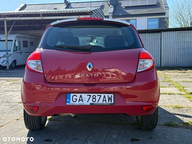 Renault Clio 1.2 16V TCE S - 4
