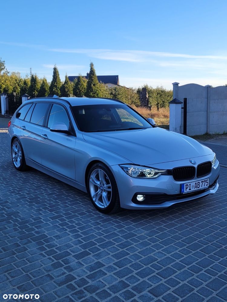 BMW Seria 3 318d Sport Line - 11