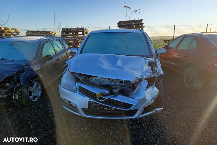 Electromotor 1.6 16V, 2008, GM55556130, S114907A12V Opel Zafira B [20 - 4
