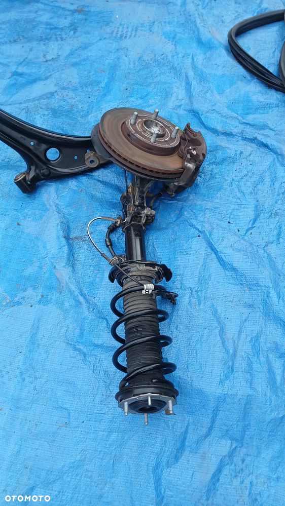 mcpherson zwrotnica lewa prawa 1.1 1.0 ecoboost Ford Fiesta MK8 - 6