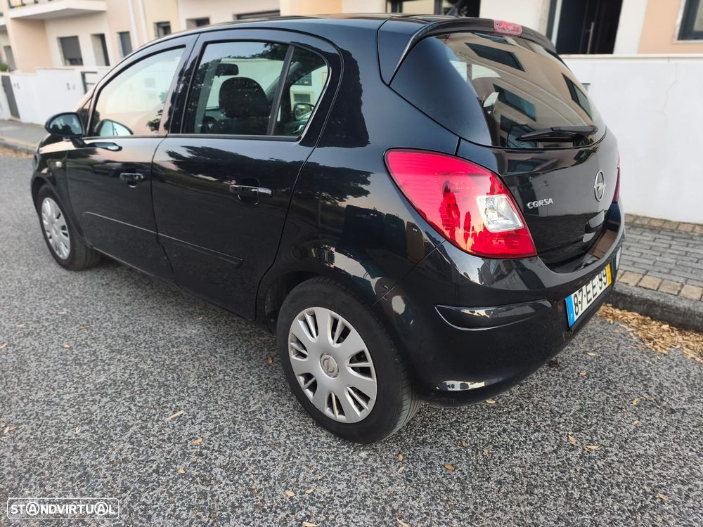 Opel Corsa 1.3 CDTi Enjoy EcoFLEX - 2