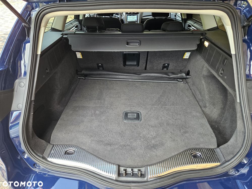 Ford Mondeo - 33