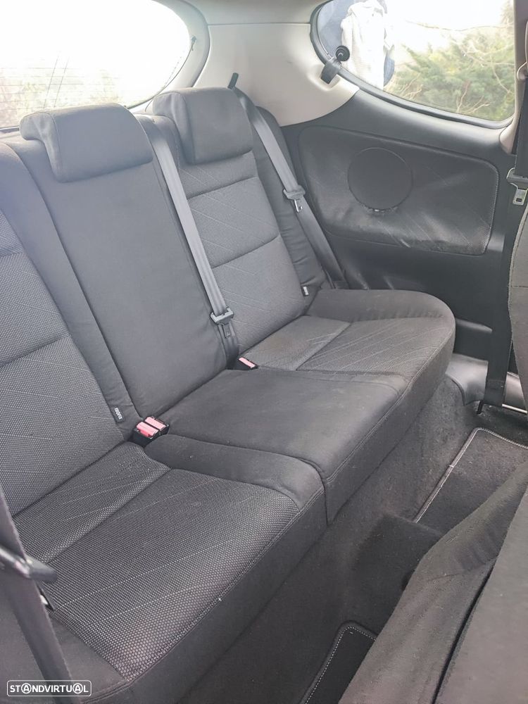 Peugeot 207 1.4 16V Sport - 10