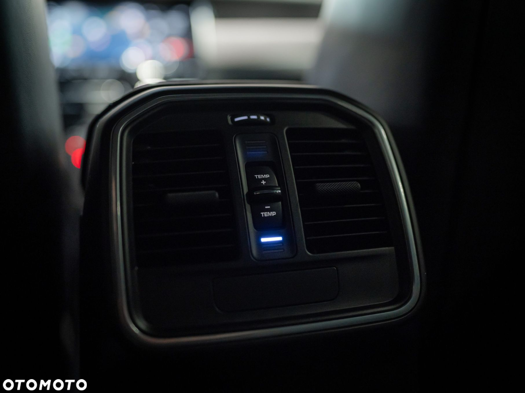 Porsche Macan Turbo - 34