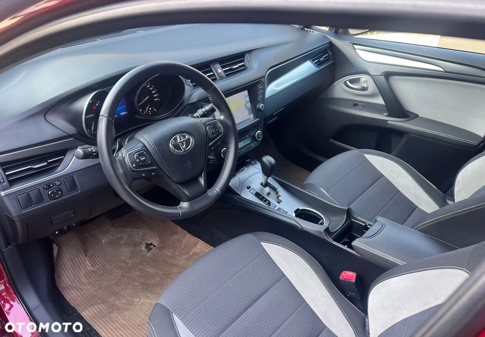 Toyota Avensis 1.8 Prestige MS - 3