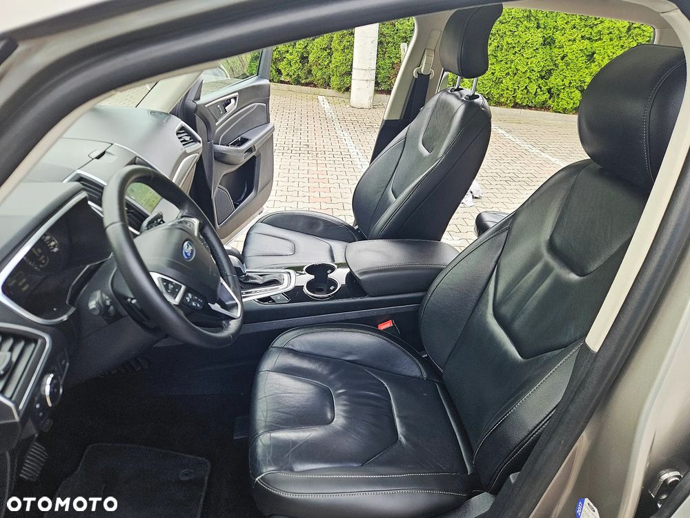 Ford S-Max 2.0 TDCi Allrad Titanium - 25
