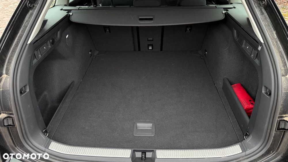 Volkswagen Passat - 8