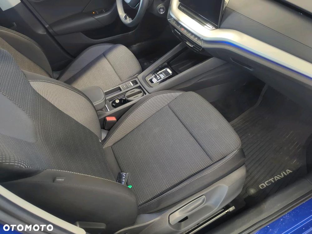 Skoda Octavia 2.0 TDI Ambition DSG - 18
