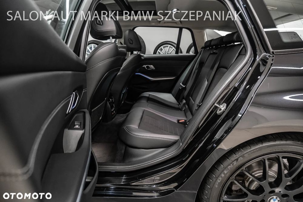 BMW Seria 3 320d Sport Line - 19