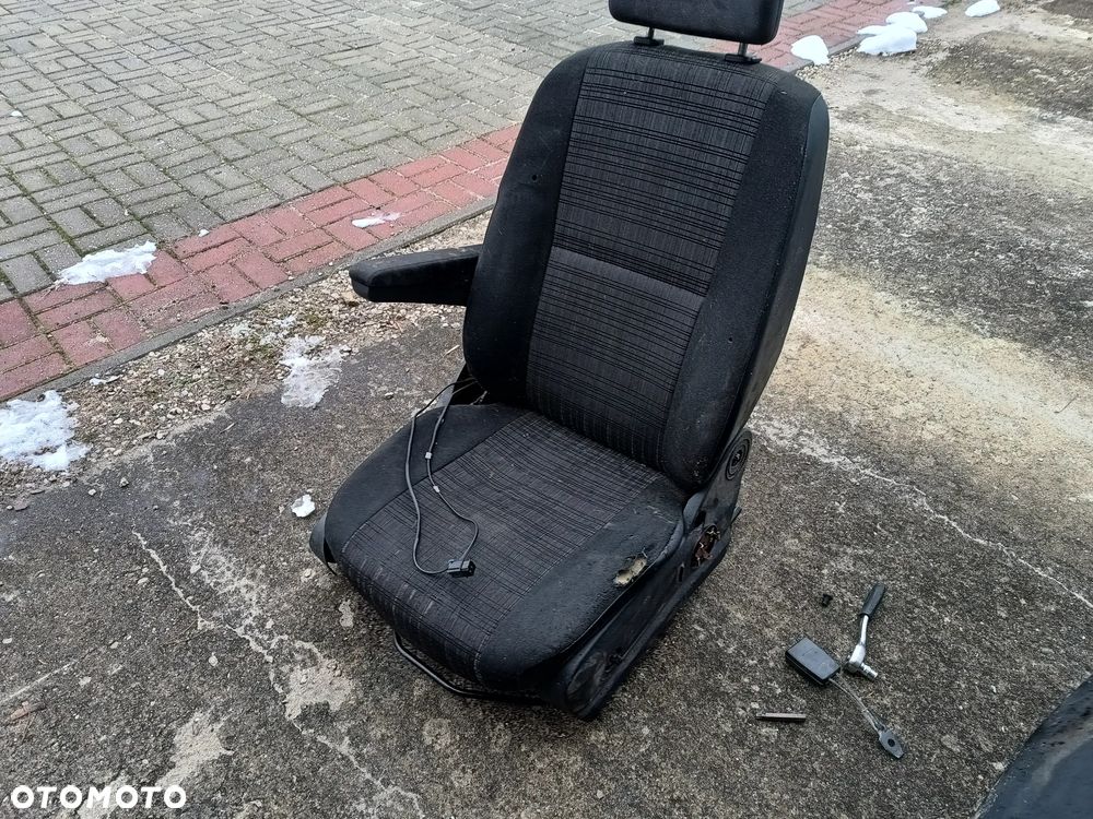 Fotel kierowcy pompowany zwykły podwójny sprinter 906 crafter Mercedes - 14