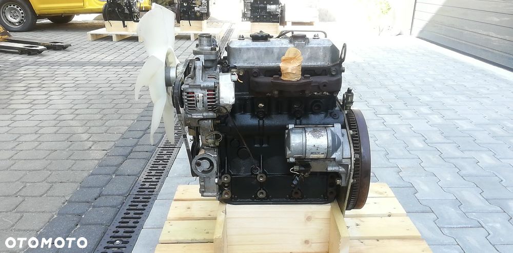 SILNIK ISEKI E3CC E3CD 1,363L 19,12 kW 12500 zł netto - 3