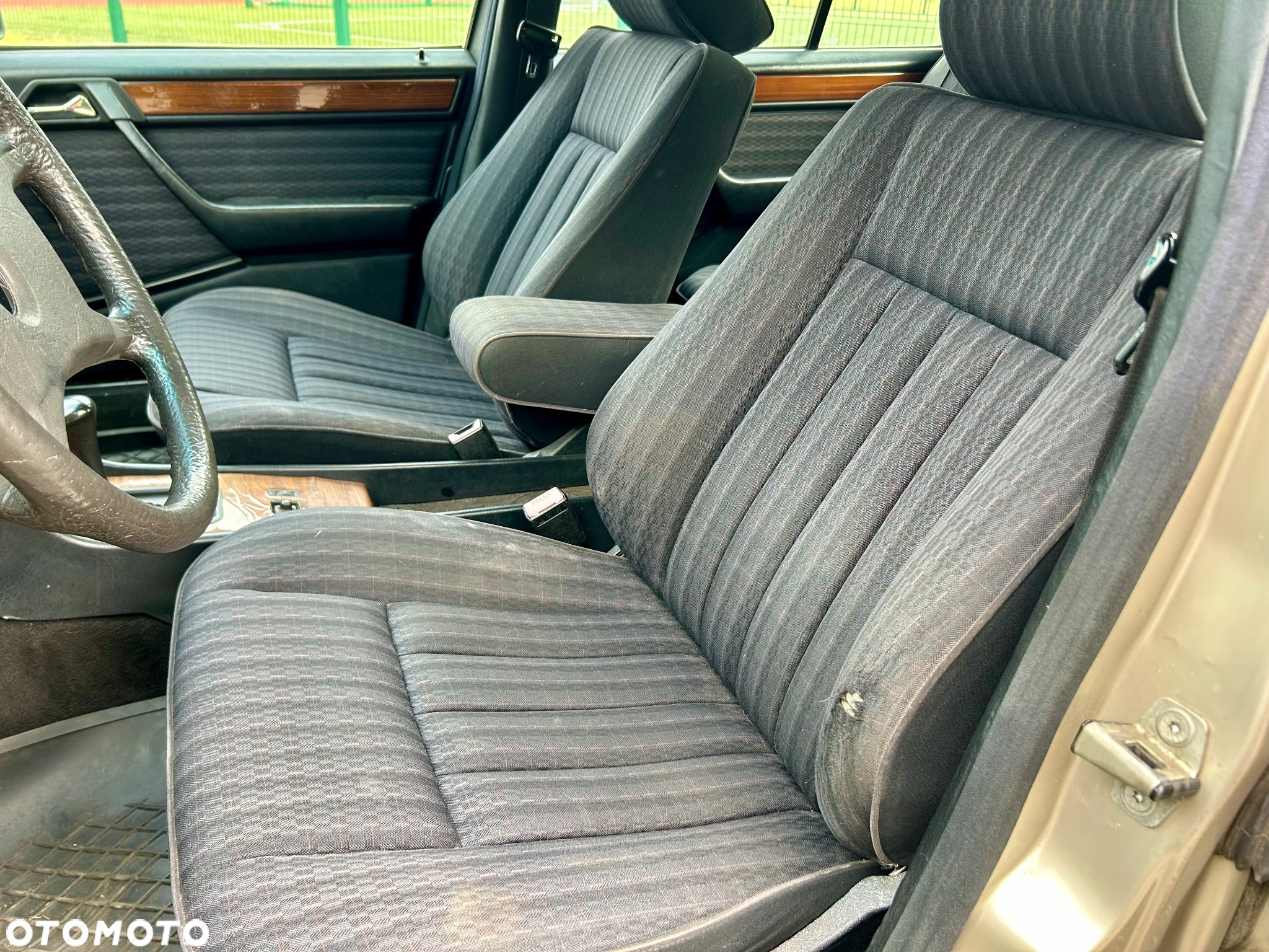 Mercedes-Benz W124 (1984-1993) - 9