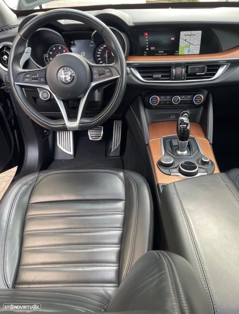 Alfa Romeo Stelvio 2.0 Turbo 16V AT8-Q4 First Edition - 17