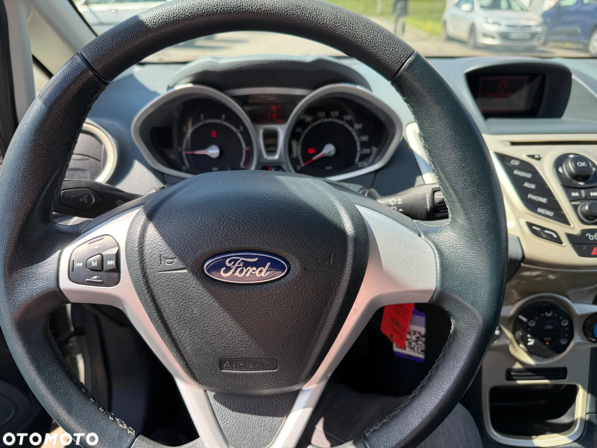 Ford Fiesta 1.25 Ghia - 8