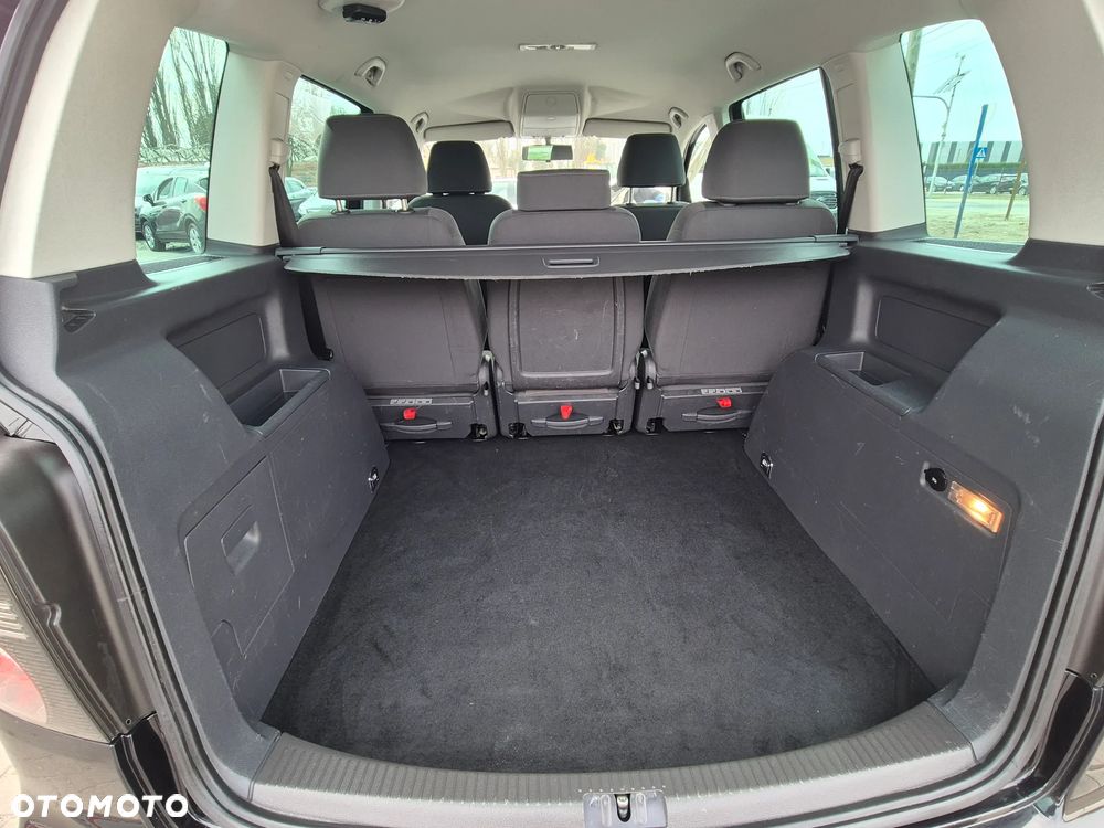Volkswagen Touran 1.4 TSI Cross - 28