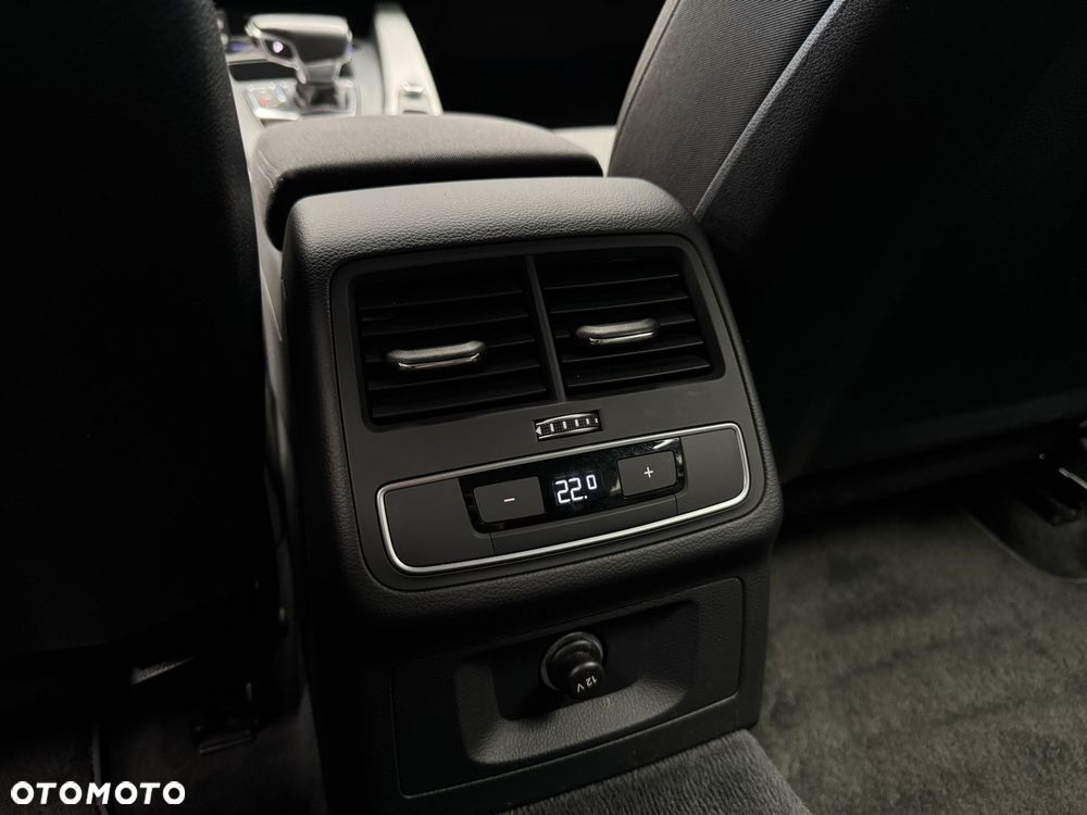 Audi A4 Avant 40 TDI mHEV Quattro S tronic - 16