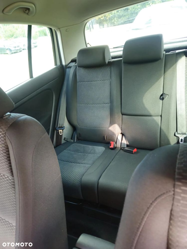 Volkswagen Golf Plus - 8