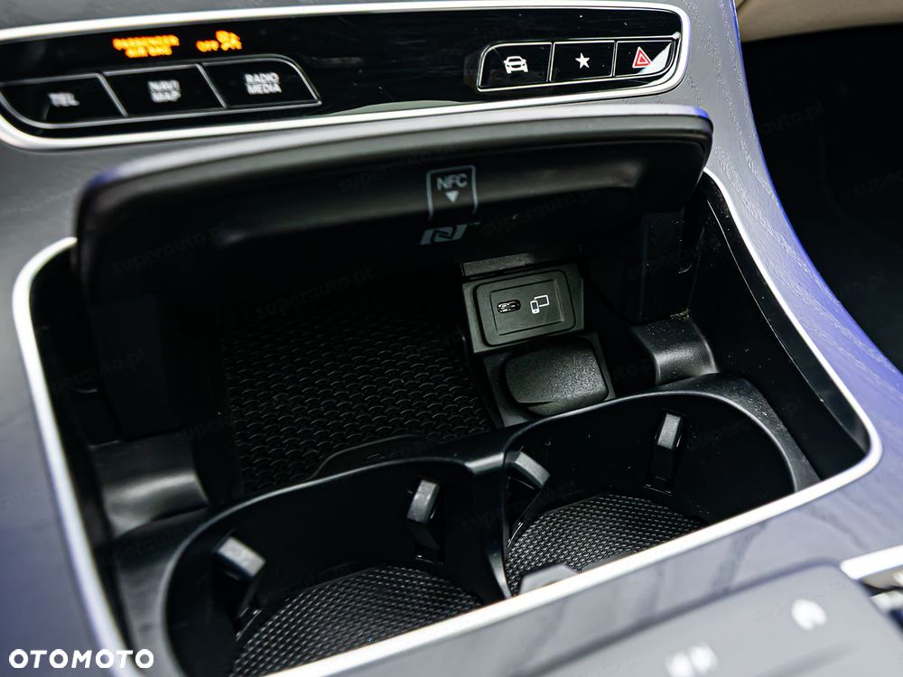 Mercedes-Benz Klasa E 220 d 4-Matic - 22