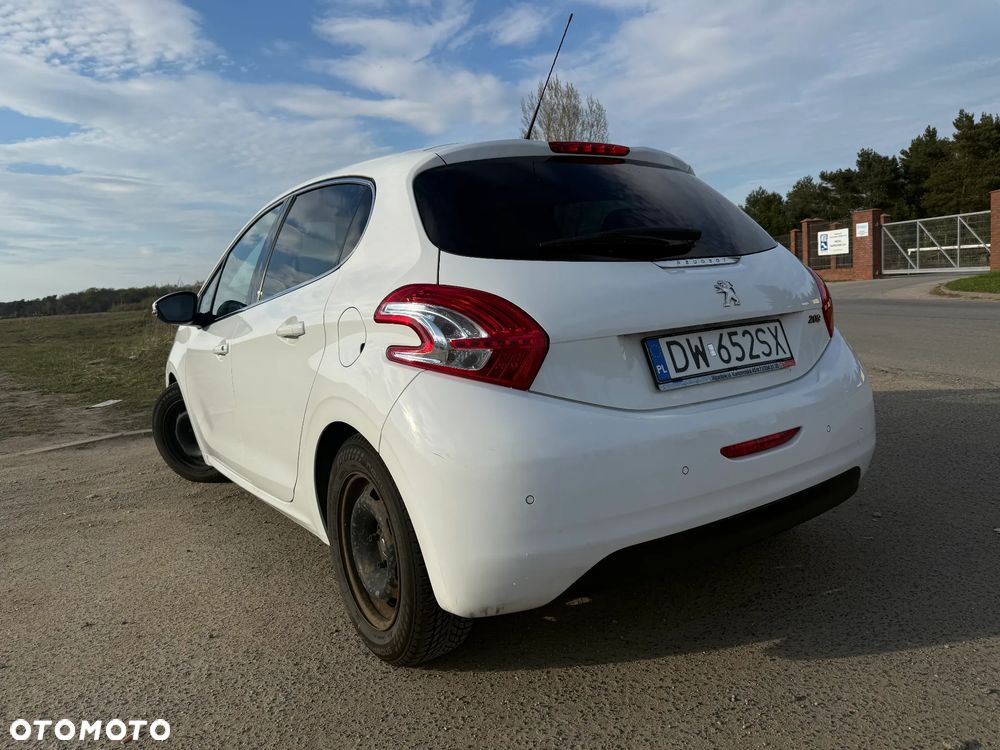 Peugeot 208 1.4 VTi Allure - 3