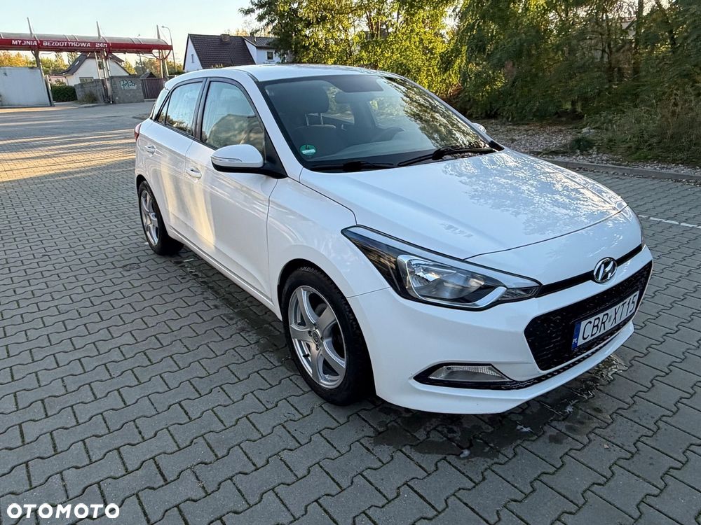 Hyundai i20 - 20