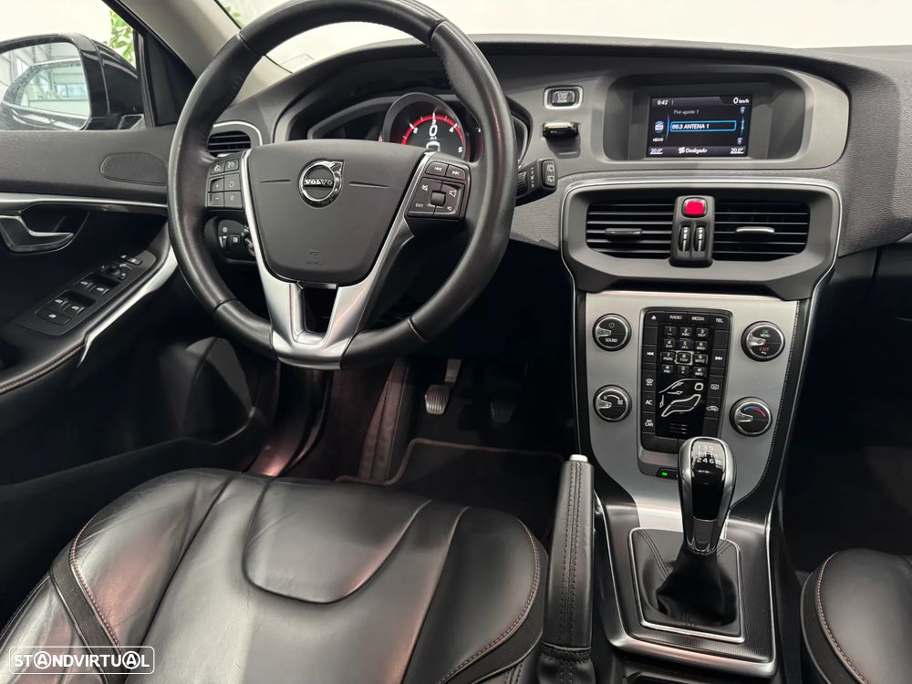Volvo V40 Cross Country 2.0 D3 Volvo Ocean Race - 22