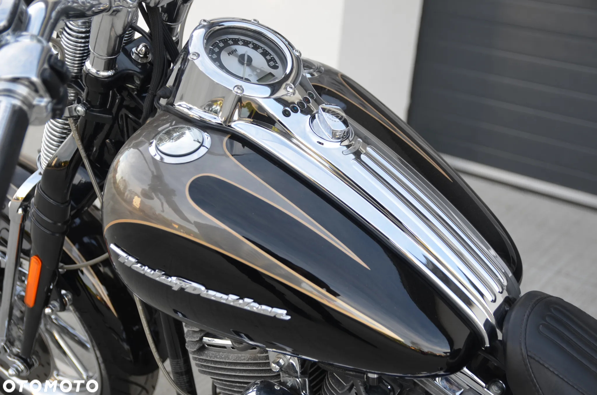 Harley-Davidson Softail Springer Classic - 11