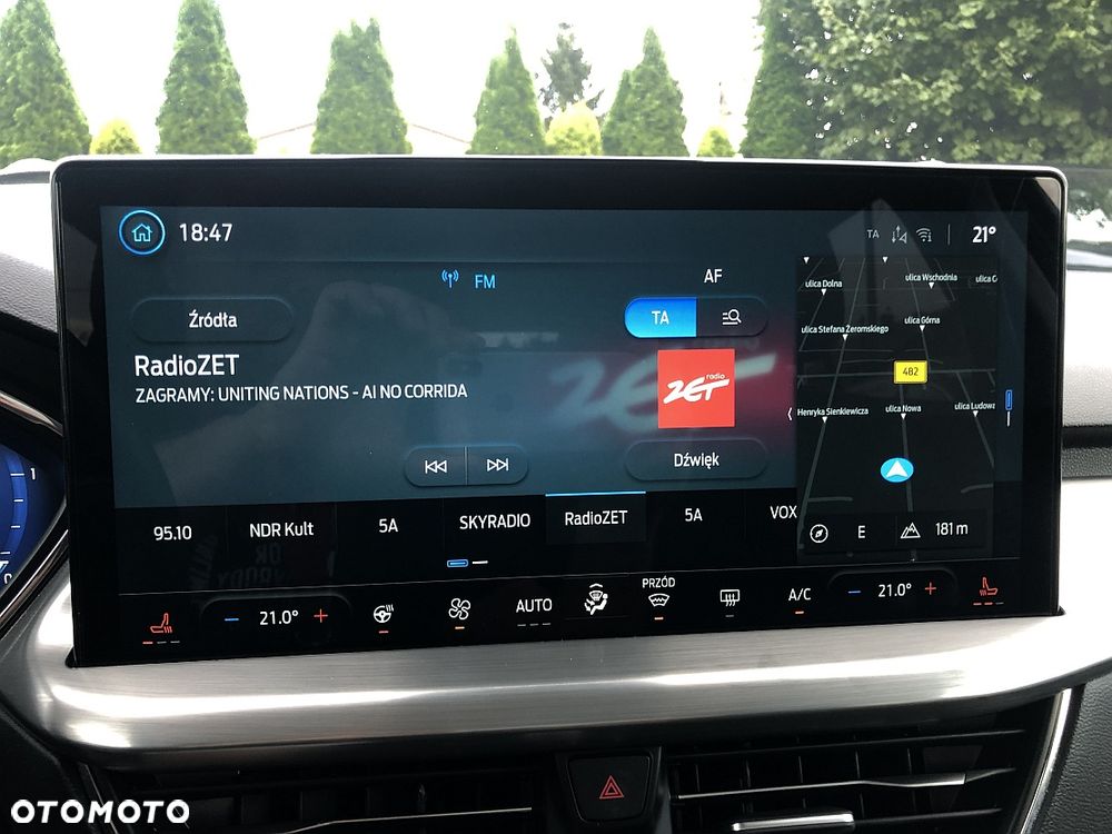 Ford Focus 1.0 EcoBoost mHEV Active Design - 21