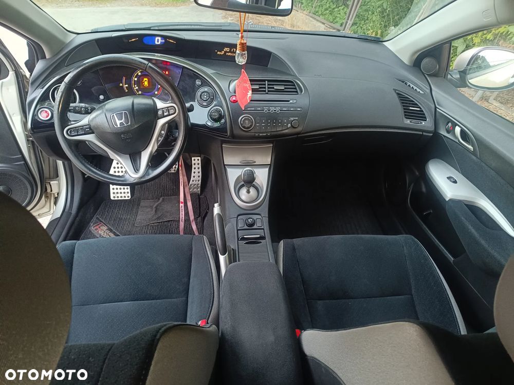 Honda Civic 1.8 Comfort - 10