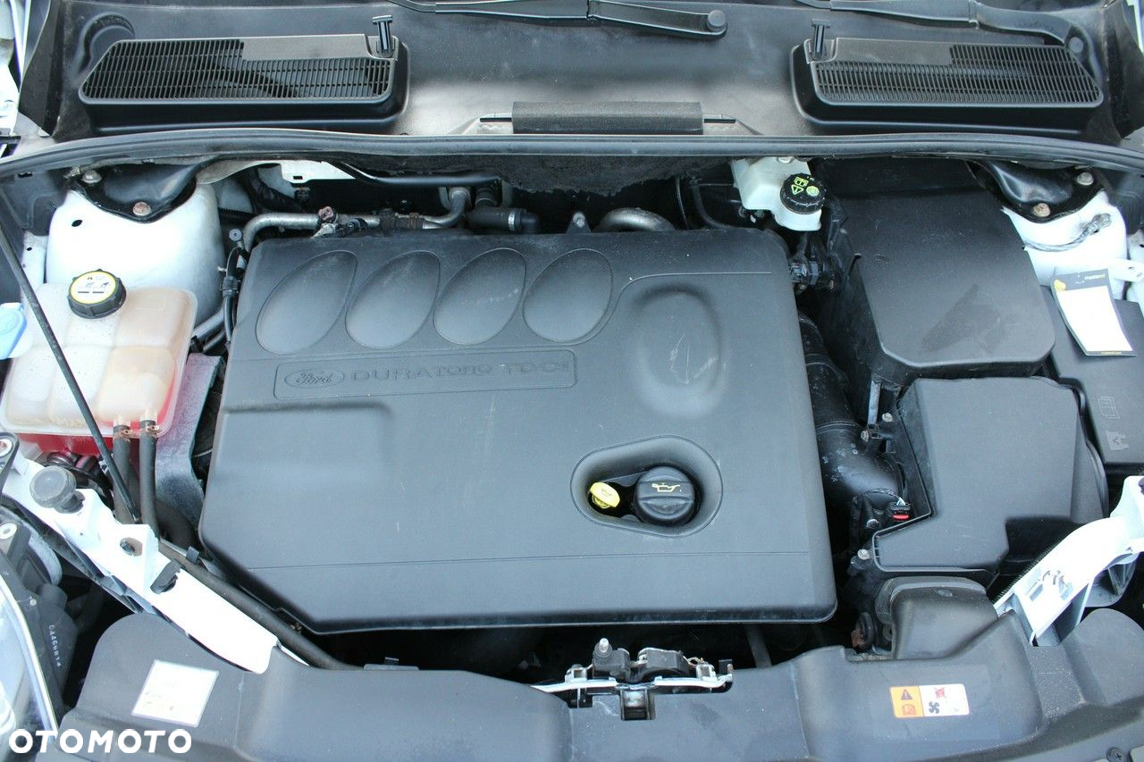 Ford Kuga 2.0 TDCi Titanium - 34