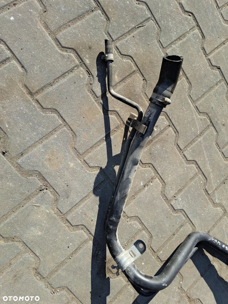Toyota Verso  II lift rurka wlewu paliwa bez rdzy diesel 2013- 1.6 diesel - 4