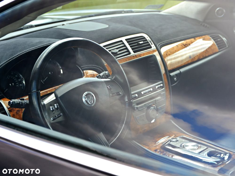 Jaguar XK 5.0 V8 Portfolio - 4