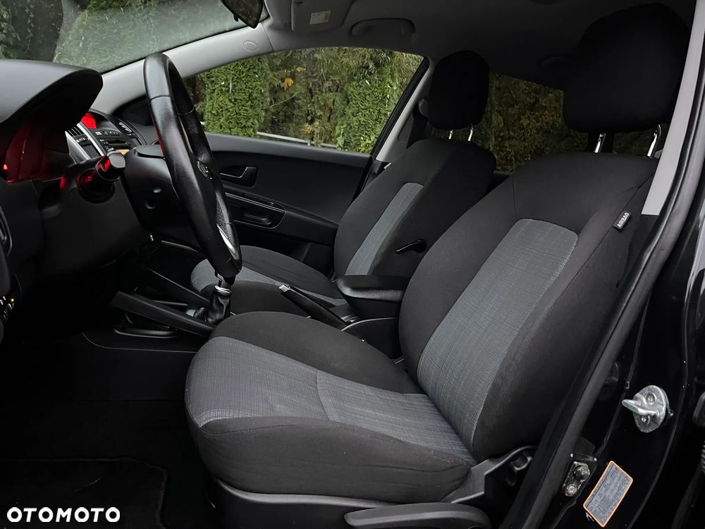 Kia Ceed Cee'd 1.4 L Euro2012 - 16