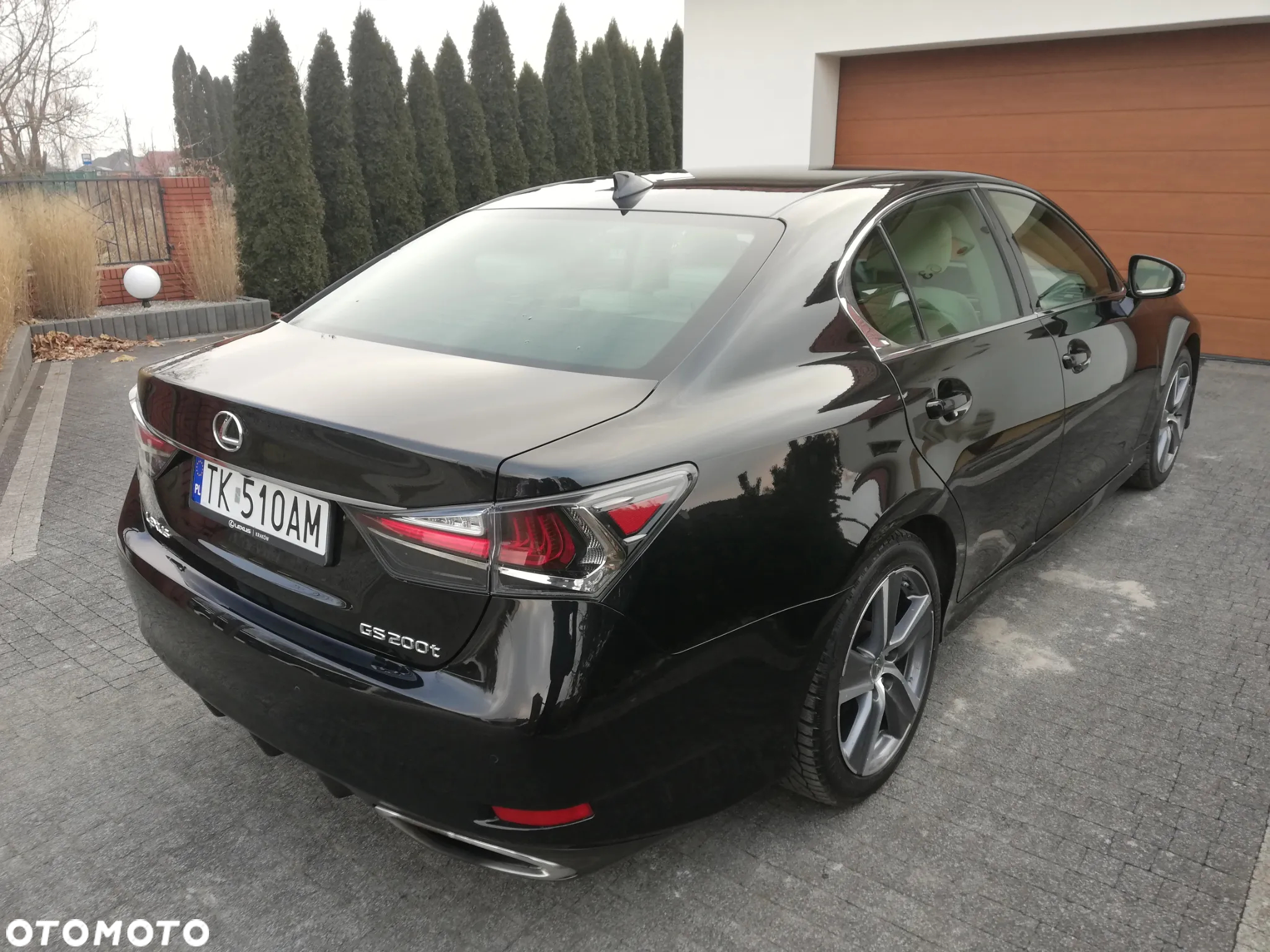 Lexus GS - 10