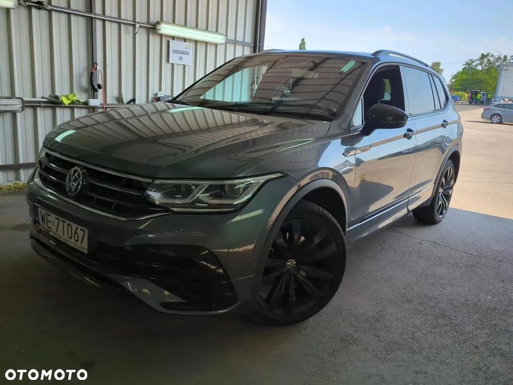 Volkswagen Tiguan Allspace 2.0 TSI 4Mot Elegance DSG - 2
