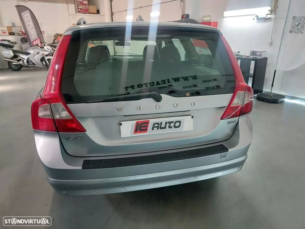 Volvo V70 2.0 D Momentum - 5